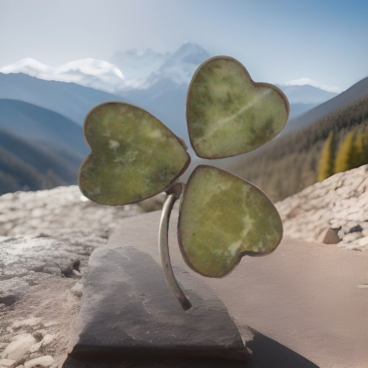 CONNEMARA MARBLE ブローチ Vintage shamrock connemara marble - Gem