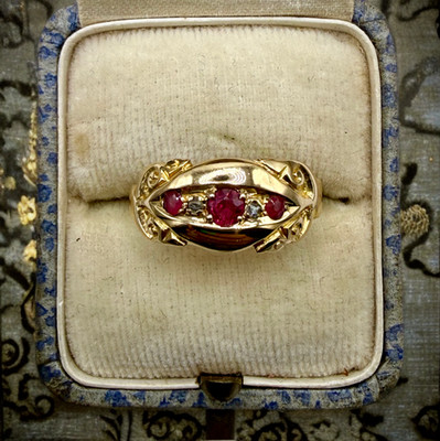 Antiker edwardianischer 18k massiver Gelbgold Rubin Diamant Paste Zigeuner Ring, Größe 6,75
