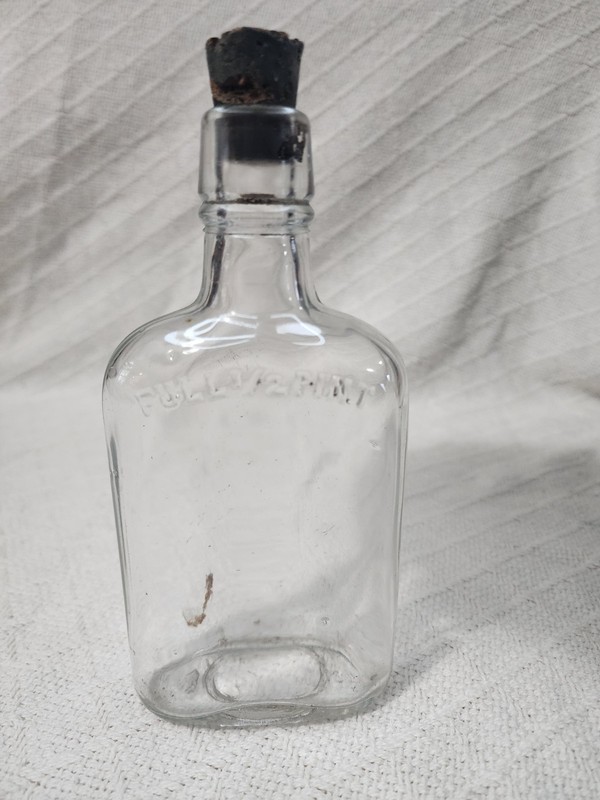 Antique Early 1900s Full 1/2 Pint Glass Flask Whiskey Bottle W/ Cork