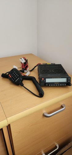 Wouxun KG UV 950P Quad band