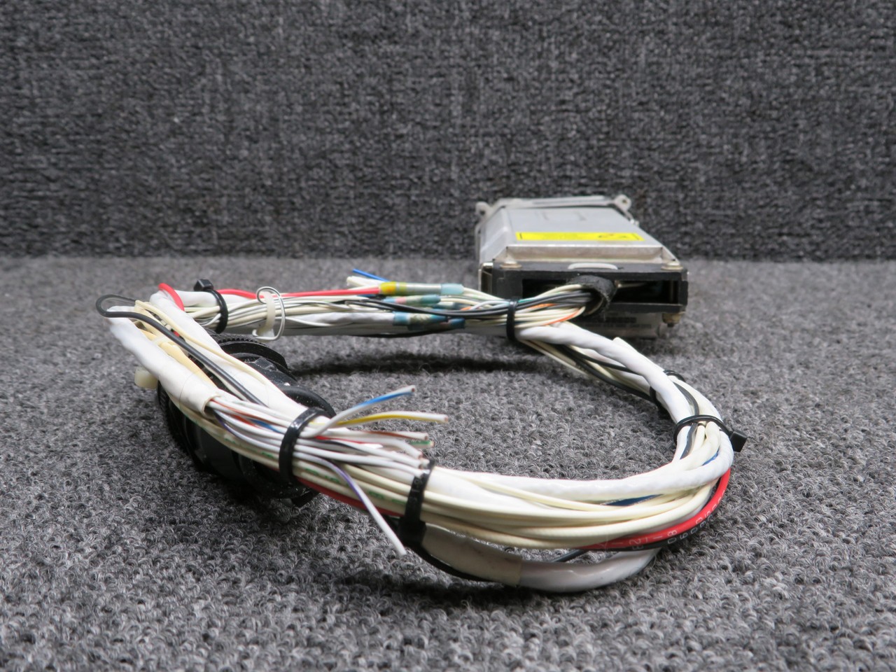 065-0065-01 Bendix King KAS-297B Altitude VS Selector Indicator (14,28V)