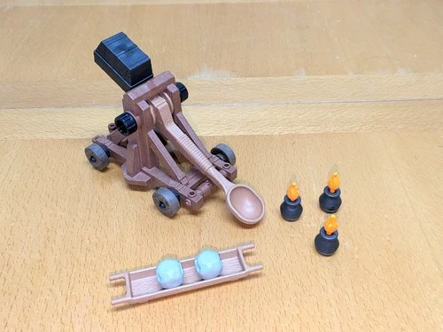 Playmobil 7700 Medieval Catapult 1993 VTG Missing 2 stones.