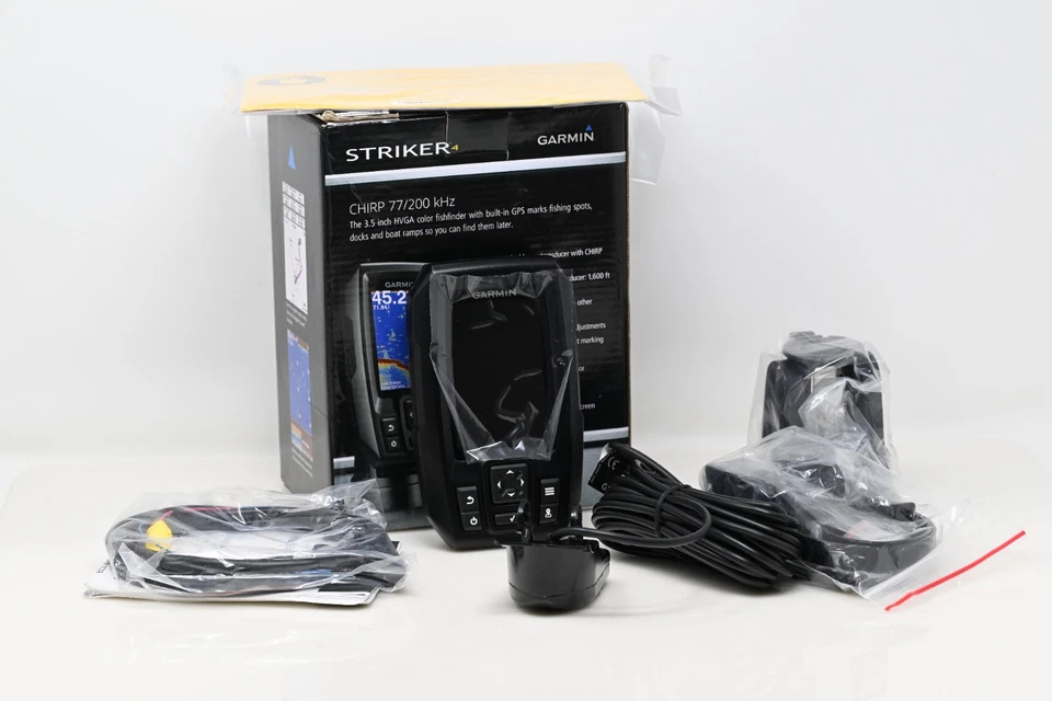 Garmin Striker 4 w/ Transducer 3.5" Fishfinder - Image 2 of 4