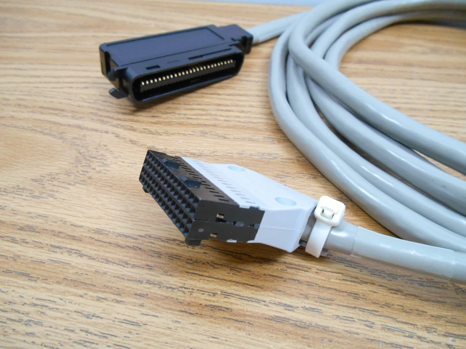 Nortel NTND14BD Cable 12 Feet Meridian Cni to 3PE - Image 2 of 3