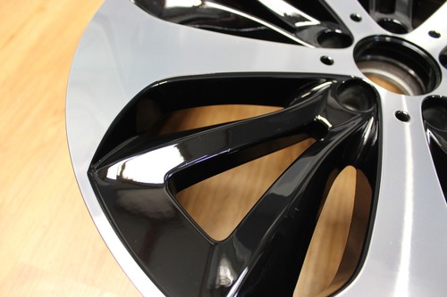 Llanta original Mercedes en 7,5x19 pulgadas et53 5x112 A2474013600 GLA GLB A247 - Imagen 5 de 9