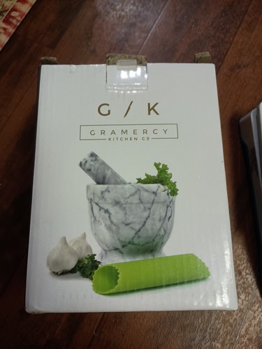 Gramercy Kitchen Mortar and Pestle Grinding Set Polished Marble White Grey Vein - Picture 3 of 6