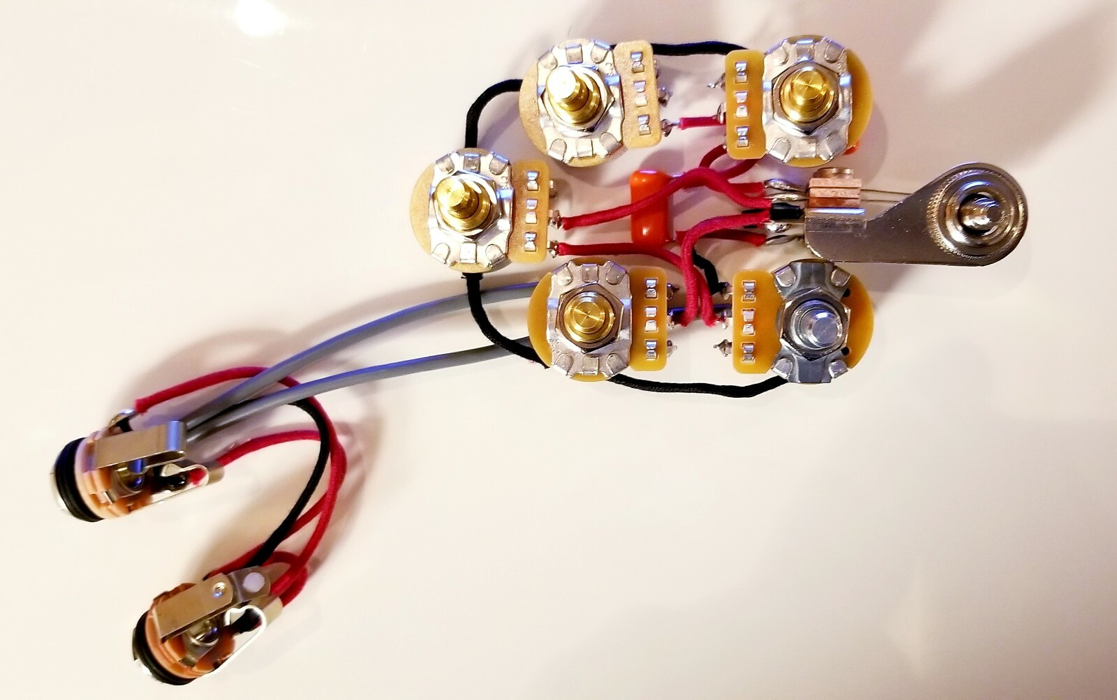 Rickenbacker guitar & bass parts for sale >