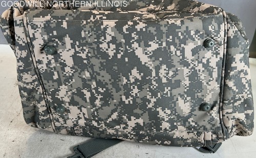 NWT Camo Mercury Luggage Seward Trunk Sport Locker Bag - Picture 6 of 6