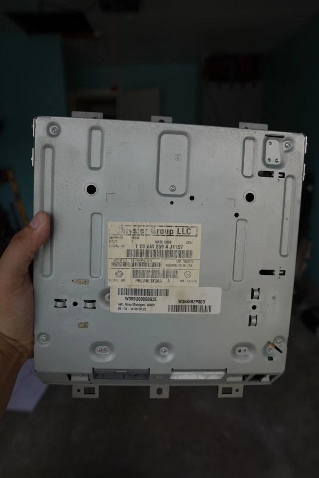 Dodge Grand Caravan Town Country 2015-2018 consola aérea pantalla de visualización de DVD Foto 4 de 4