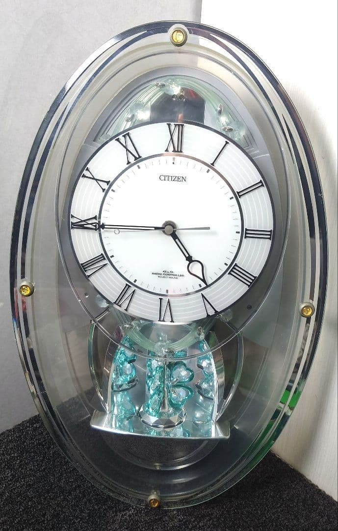CITIZEN Small World Palmuise Season Swarovski Musical Wall Clock