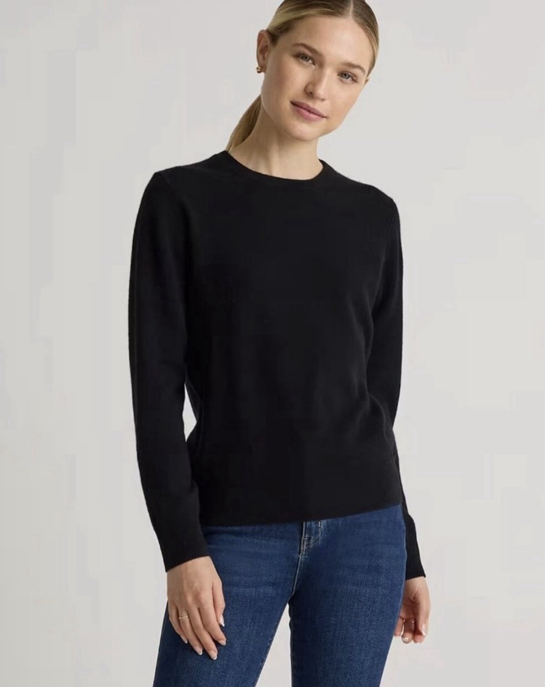Quince Mongolian Cashmere Crewneck Sweater Black Womens Size Medium Quiet Luxury