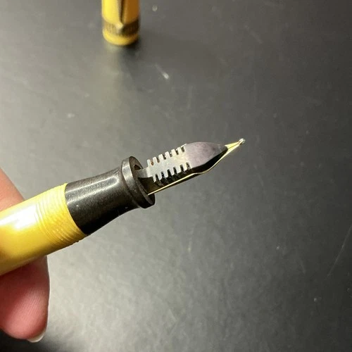 Vintage 1930s-40s Stratford Rare Yellow Celluloid Fountain Pen -Lever Filler 14K image 5