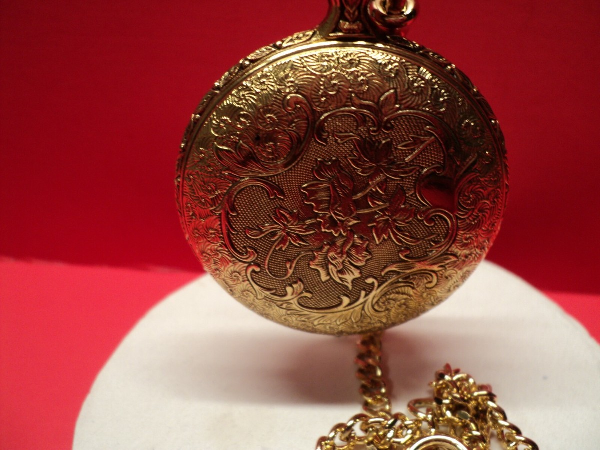 YVES RENOIR BRAND gold tone TRAIN ON FRONT PW /w chain