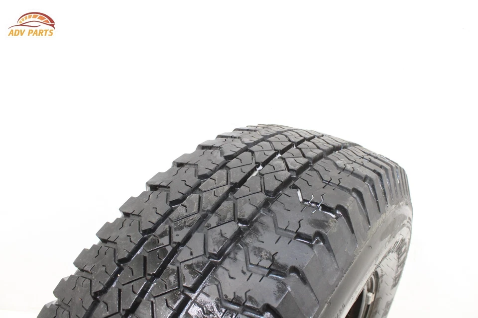 Hummer H3 2006-2008 rueda de repuesto neumático Goodyear 16" P265/75 R16 114S OEM Foto 3 de 4