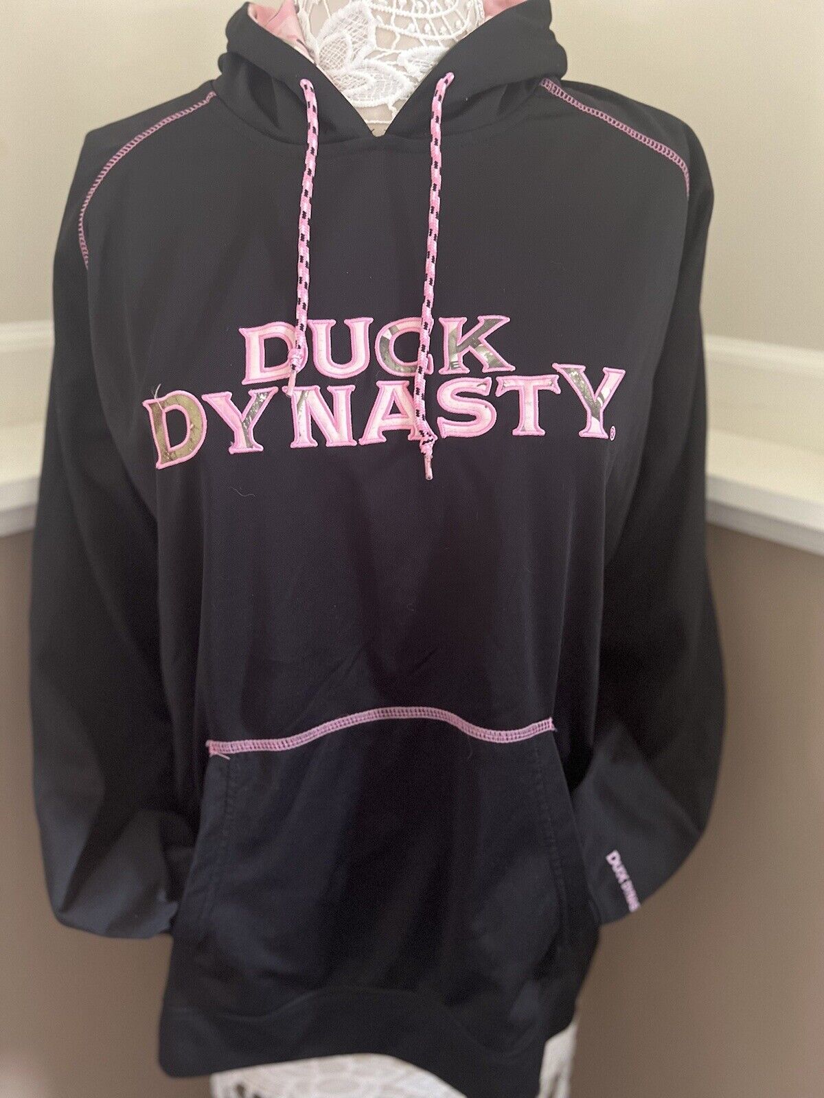 Duck Dynasty 2013 Women's Hooded Pullover Sweatshirt Black Camo Size L