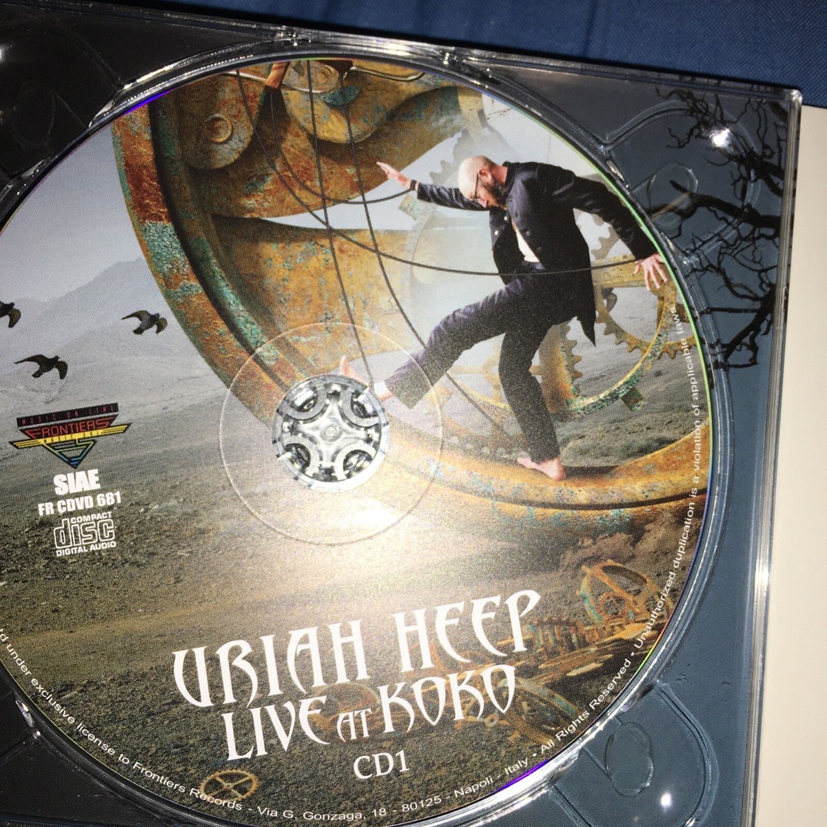 ユーライア・ヒープ[ライヴ・アット・ココ] Amazon.co.jp: Live at Koko -CD+DVD-: ミュージック