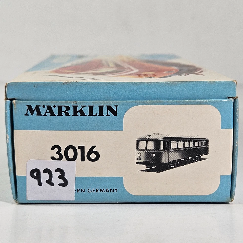 Marklin Model 3016 AC 3 Rail Railbus German DB Red HO Gauge Tested Runner Boxed. - Image 2 of 4