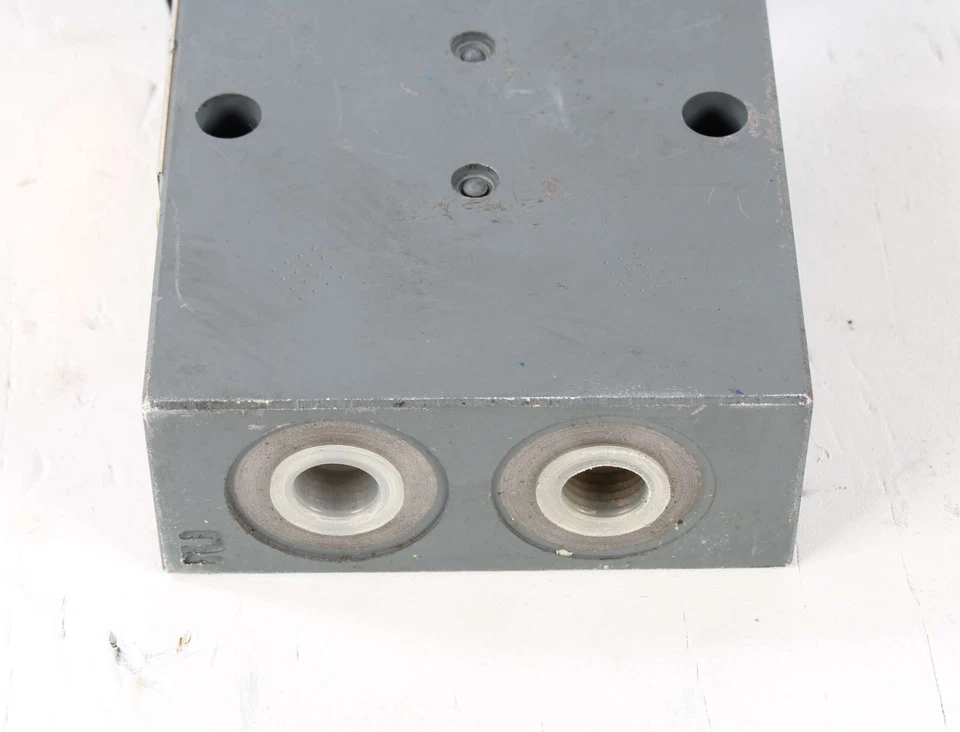 New 31L1-1062 Hyundai Control Valve Assembly - Image 2 of 4