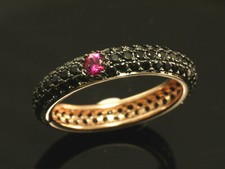 925 Silberring mit Zirkonia Steinen Schwarz und Rubinrot ganz umlaufend