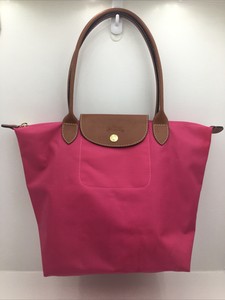 longchamp size m