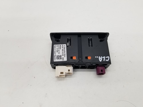 2019 MERCEDES CLA C118 USB PORT CONNECTOR OEM A2478204002 - Picture 3 of 7
