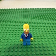 LEGO: Minifigure RETIRED The Simpsons Series 2 Set 71009 Homer