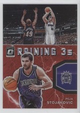 2021-22 Panini Donruss Optic Raining 3s Red Prizm 68/99 Peja Stojakovic #17 1e8u
