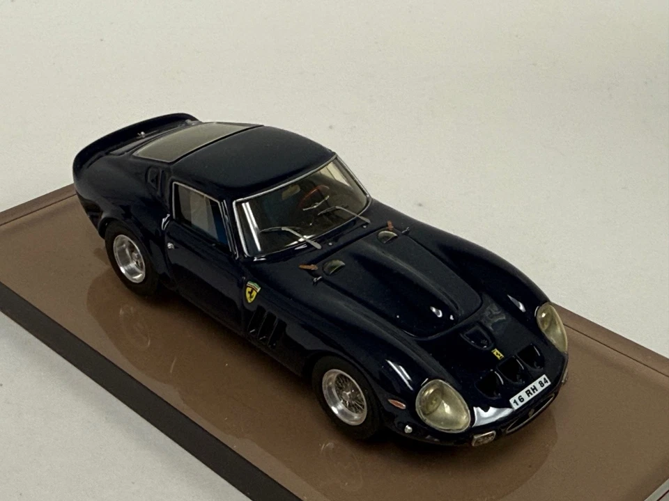 1/43 Le Phoenix Factory Build Ferrari 250 GTO from 1962/63 in Dark Blue ABG298 - Image 4 of 4