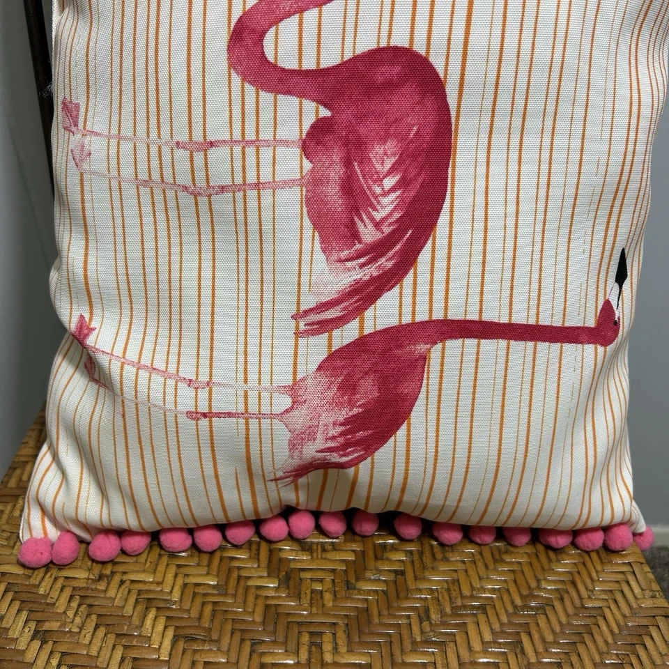 Allen + Roth Rosa Flamencos Pompones Almohada Decorativa Interior Exterior Defecto Foto 3 de 4