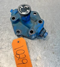 1986 Ford 1210 Tractor 3pt Hydraulic Valve Cylinder End Cap