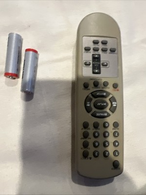 FastShipping  Sanyo Tv Vcr 6711R1N074C Remote Control See Item Description 