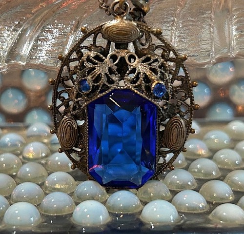 Stunning Antique Sapphire Blue Glass Art Deco Pendant Necklace Filigree Beauty!