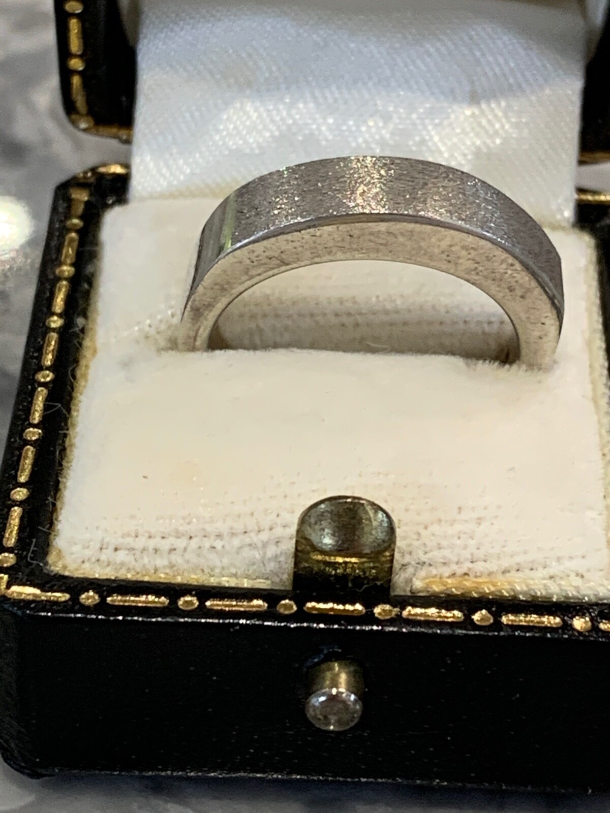 Vintage Solid Silver Hallmarked Ring  Thick Brush… - image 2