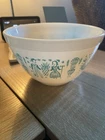 Vintage Pyrex #401 1.5 Pint  Amish Butterprint Blue White Nesting Bowl