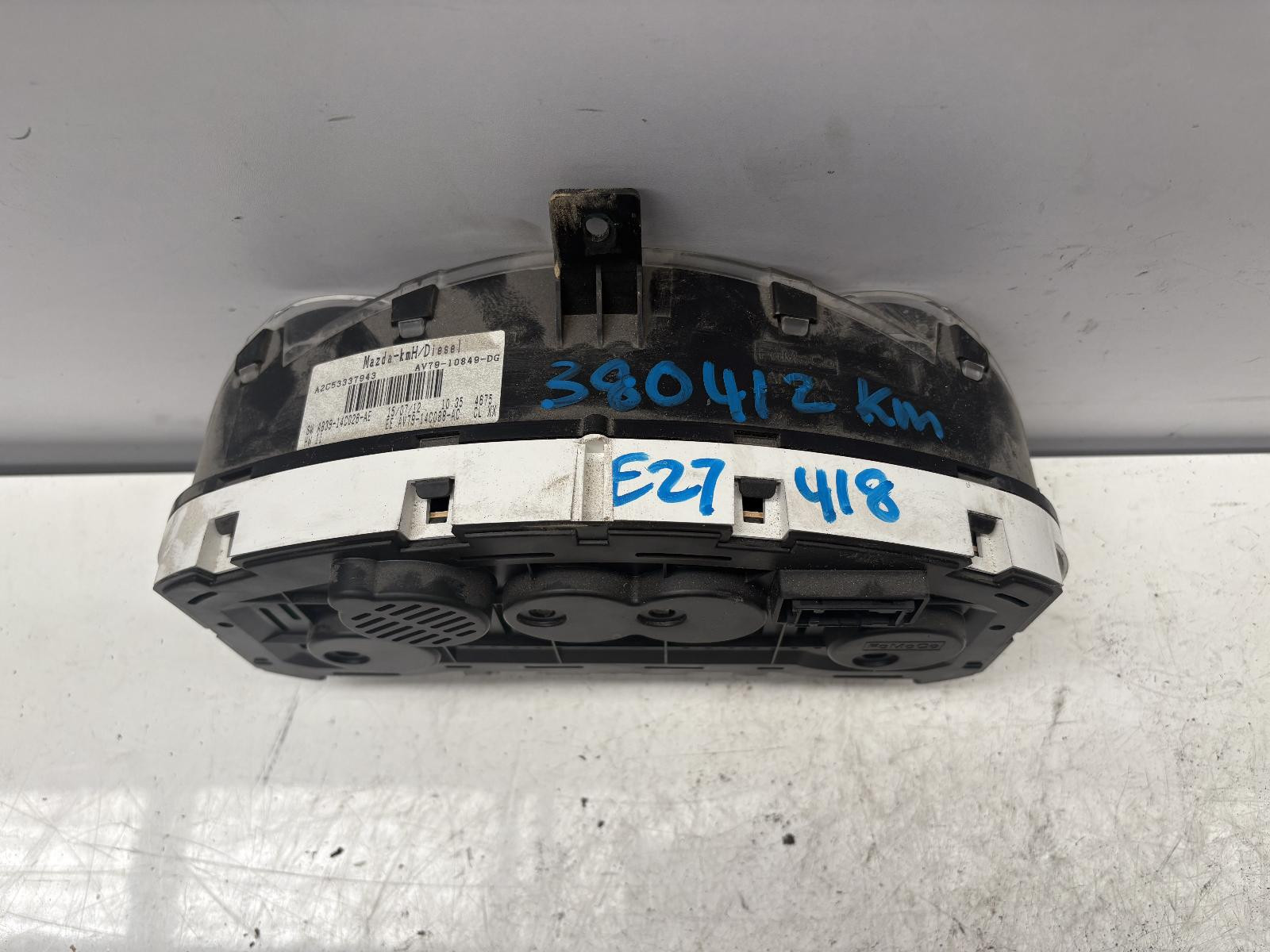 Mazda BT50 Instrument Cluster UP-UR 10/2011-06/2020 - thumbnail 2