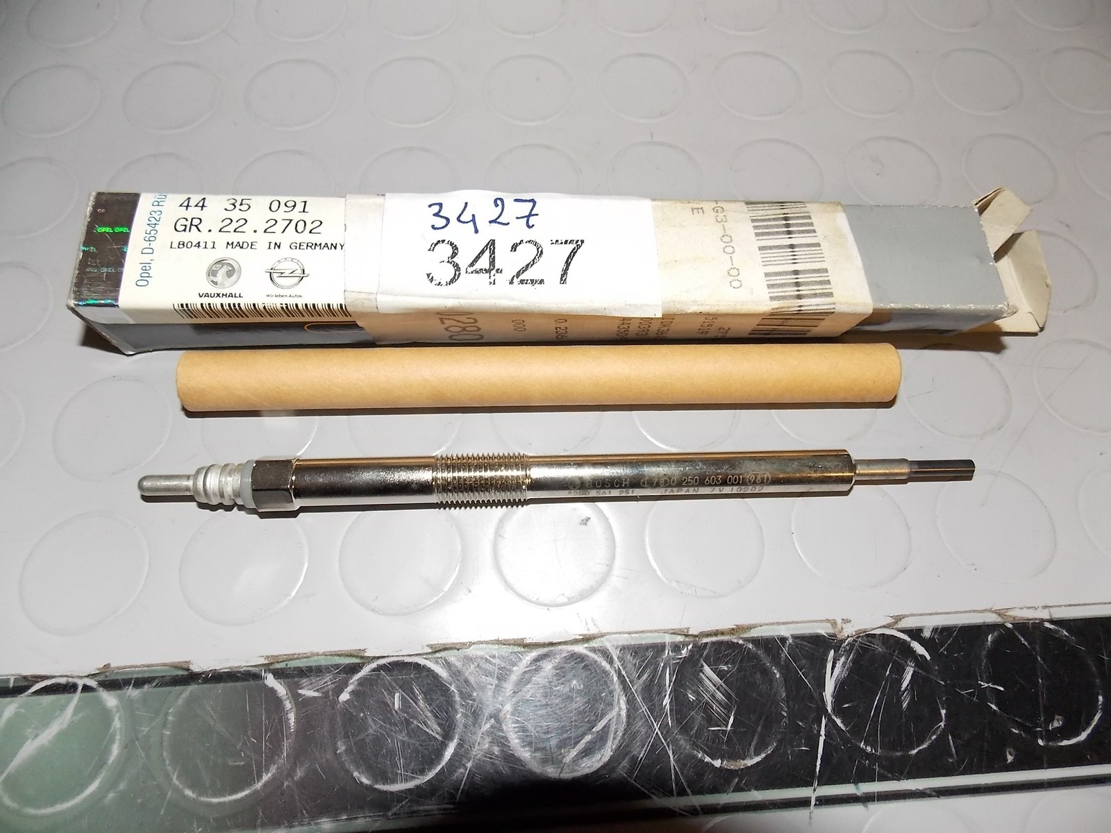 Original Candle Ignition Plug Suitable For Opel Vivaro A Movano B