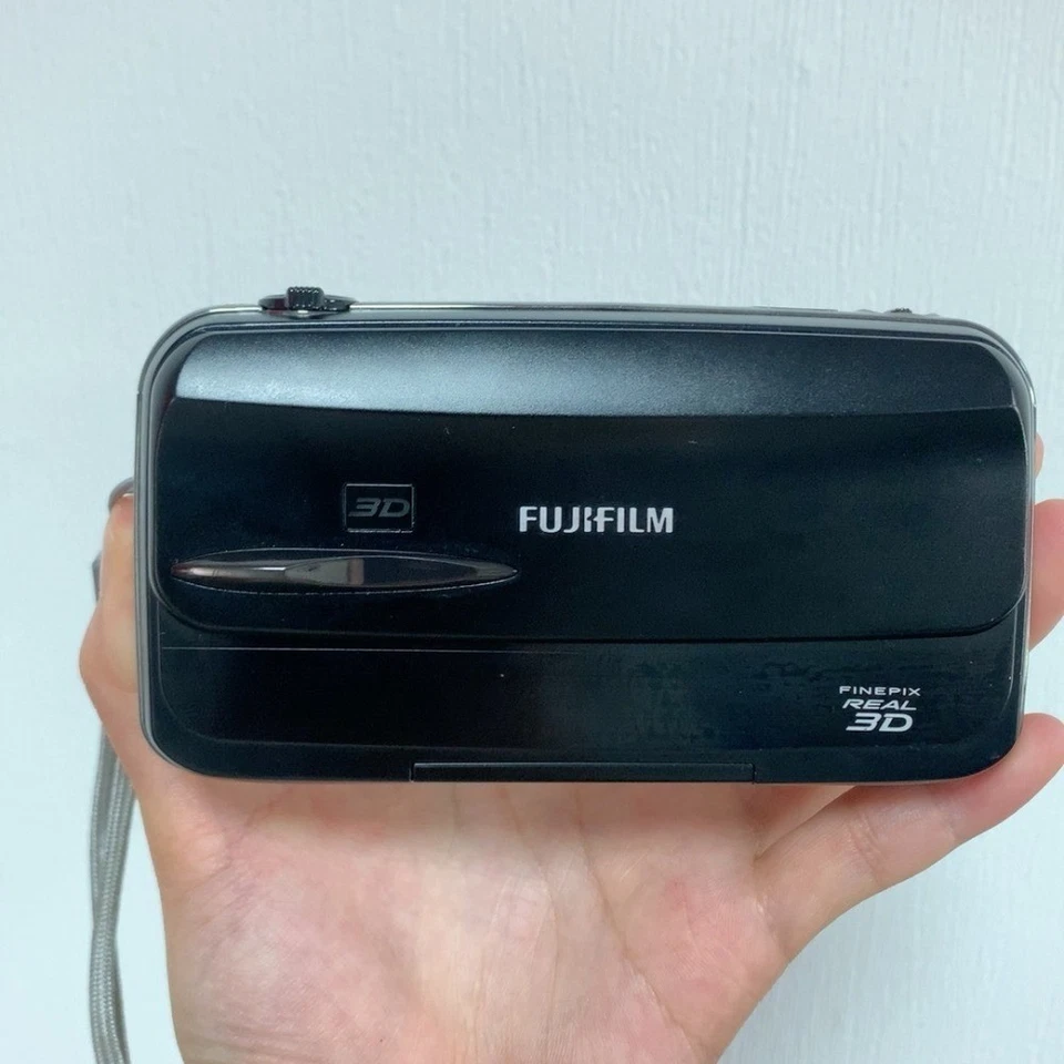 Fujifilm FinePix Real 3D W3 Digitalkamera 10MP 3-fach optischer Zoom Schwarz - Bild 2 von 4