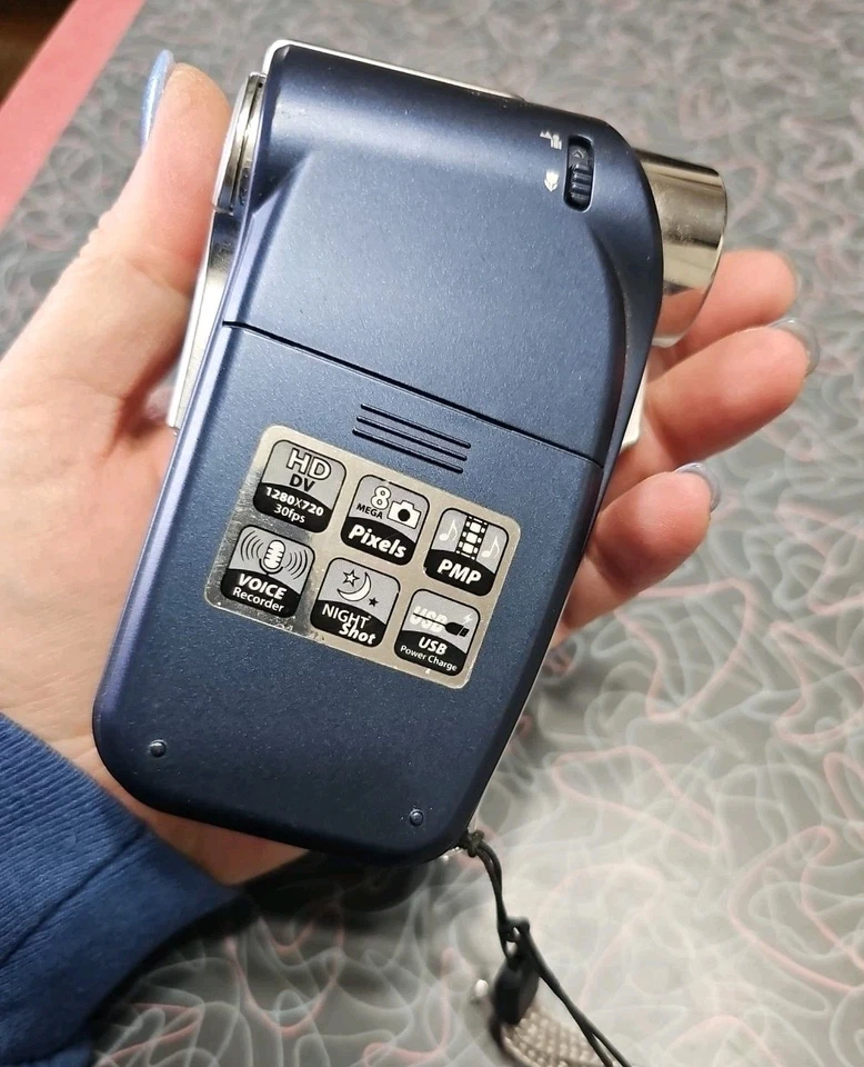 Aiptek HD DV Camcorder Video Camera With Battery  Untested! 8Mega Pixels Voice  - Image 4 of 4