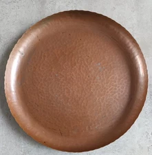 VINTAGE 13" ROUND COPPER TRAY WITH A RUFFLED RIM ARTS & CRAFTS STYLE