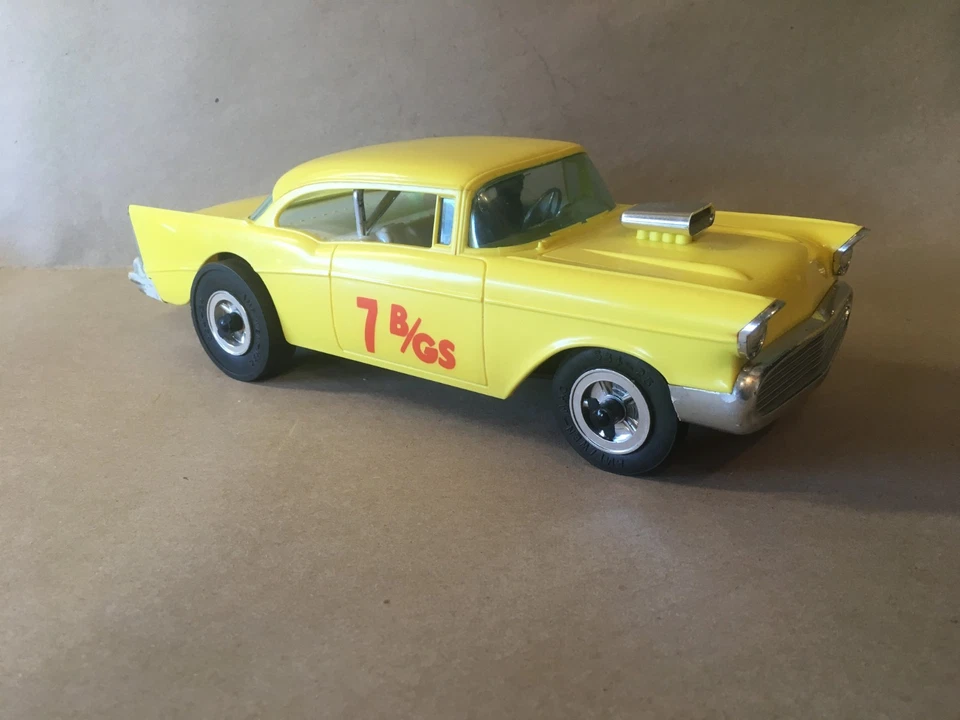Carro de corrida estilo testador Wen Mac amarelo a gás Tether Cox - Imagem 2 de 4