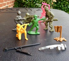 Plastic Army Men, Ammo Belts,  Danger Flag Plus More, Variety of Colors, Style