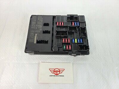 2016-2019 Nissan Versa Note IPDM Control Unit Engine Room 2016-2019 Nissan Versa Note IPDM Control Unit Engine Room