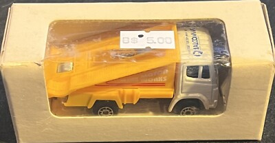 Maisto 1:64 Scale Motor Works Tow Service Truck, Boxed QUALCOMM on Roof