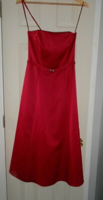 fitted lace wedding dress Red Hot Holiday Dress main image 0
