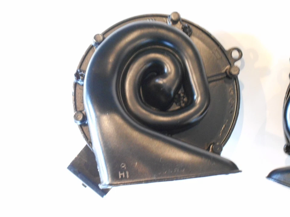 64-71 FORD TORINO THUNDERBIRD GALAXIE 500 RANCHERO HI LO HORNS PAIR HIGH LOW - Image 3 of 4