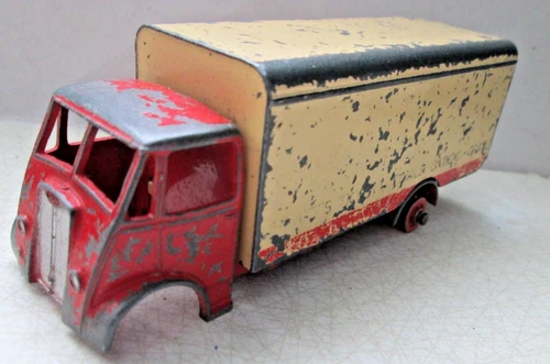 Vintage Dinky Toys 917. Guy Van “Spratts” for spares or repair