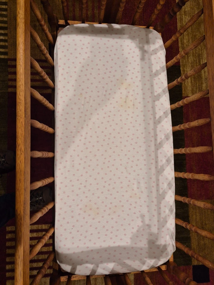 Cuna/cuna vintage de madera para bebé Jenny Lind Stlye con ropa de cama Foto 3 de 4