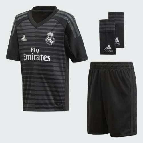 Real madrid goalkeeper sales kit 2019