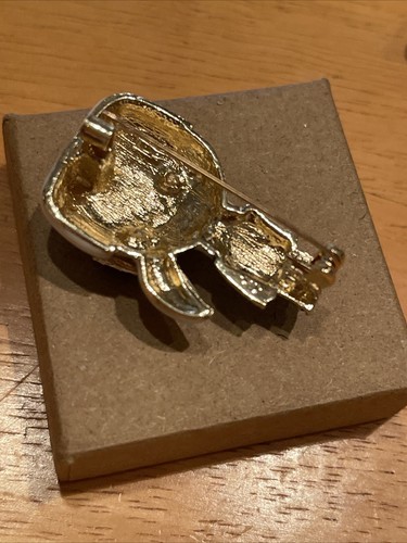 Karl Lagerfeld Brooch Pin Gold Tone And Enamel Character Rare - Picture 7 of 13