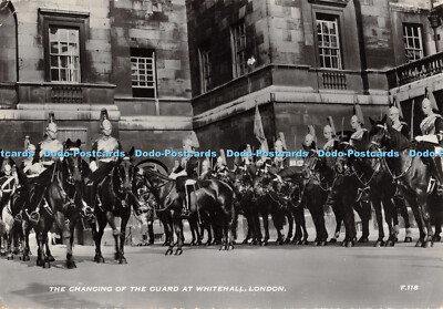 D063204 London. Die Wachablösung in Whitehall. A. V. Fry. RP. 1959
